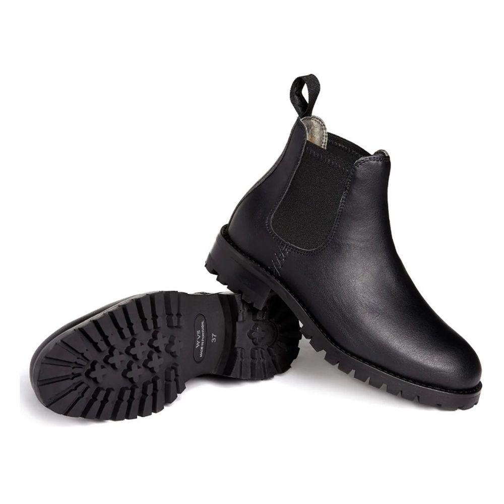 Brand new, never used Will’s Vegan Black Bootie/Chelsea Boot.